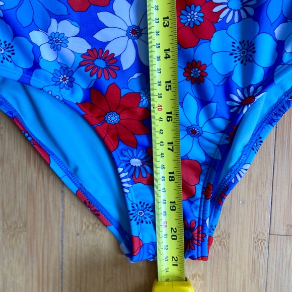 Cat & Jack Girls Swimsuit 10 12 NEW Short Sleeve Bow Back Red White Blue Flowers - Picture 12 of 14